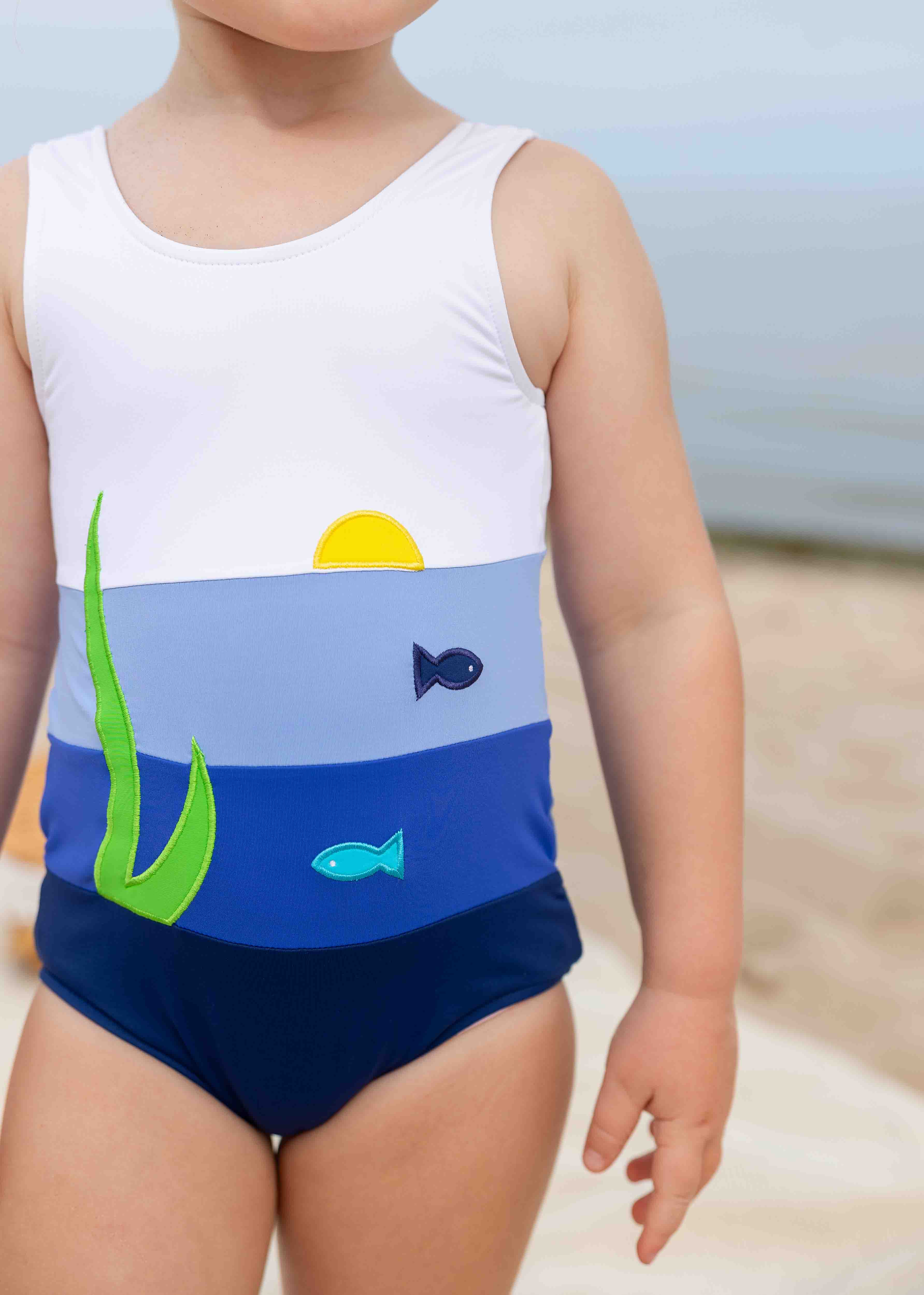 Colorblock Tank With Fish