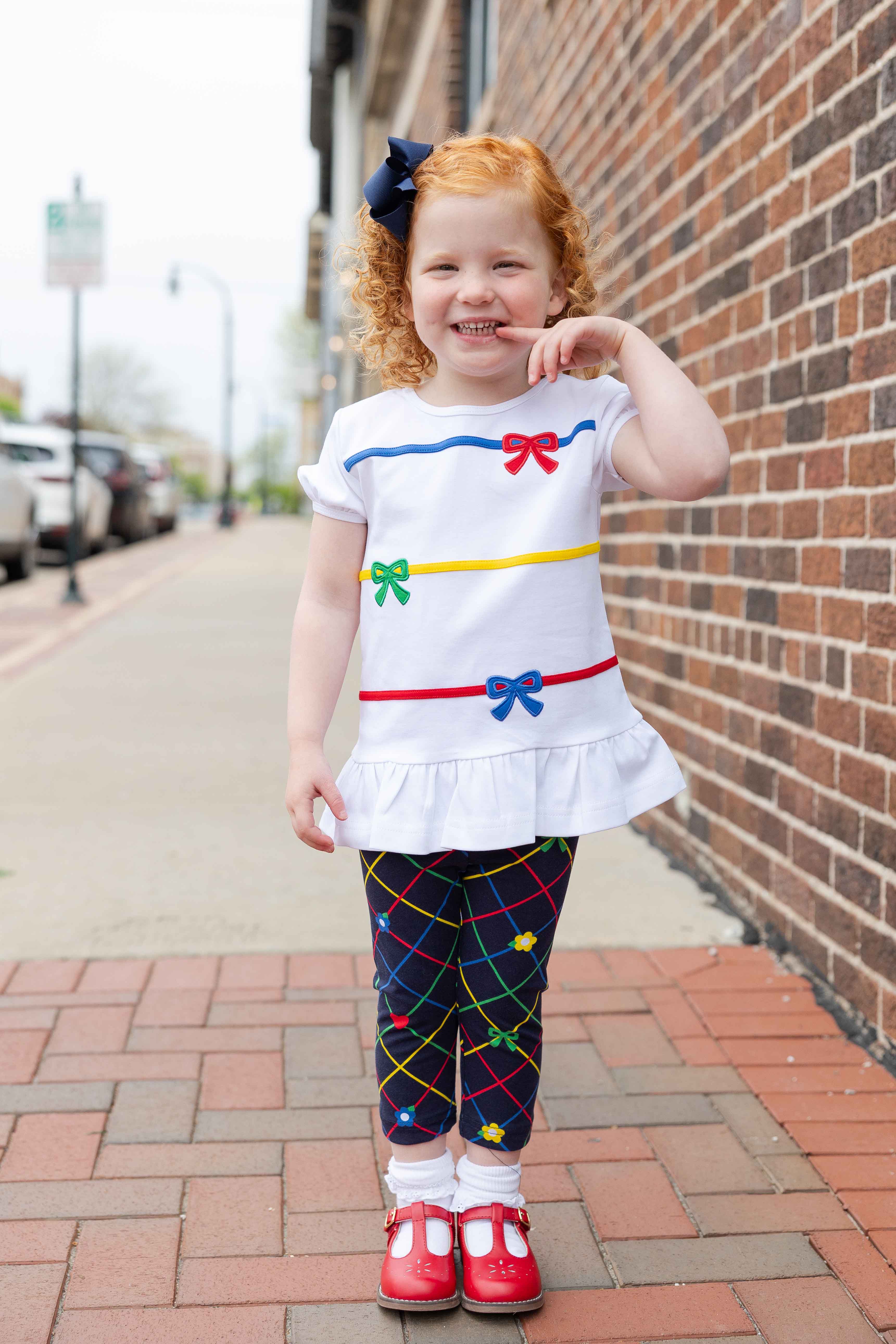 Knit Tunic & Printed Capri Leggings