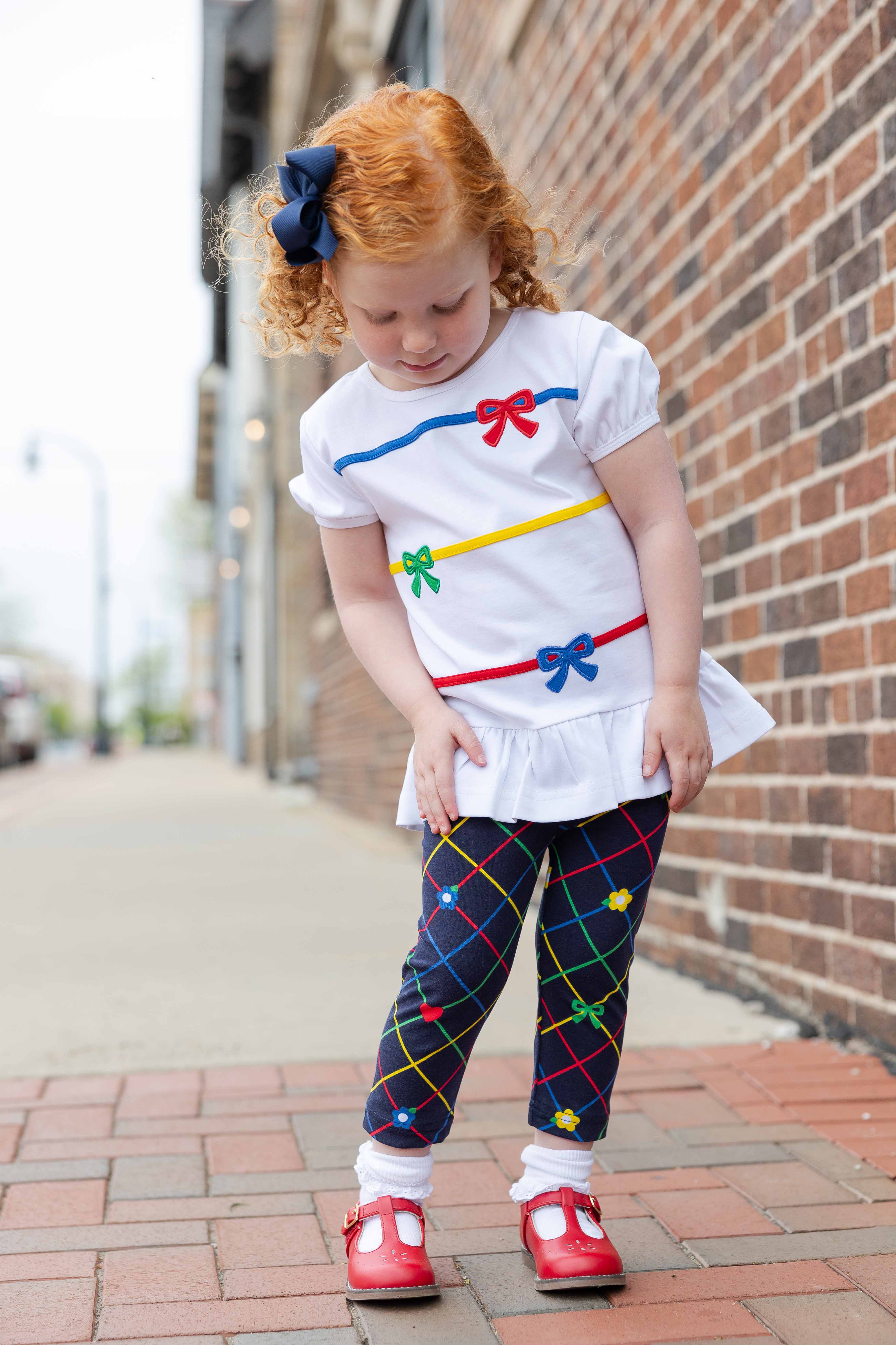 Knit Tunic & Printed Capri Leggings