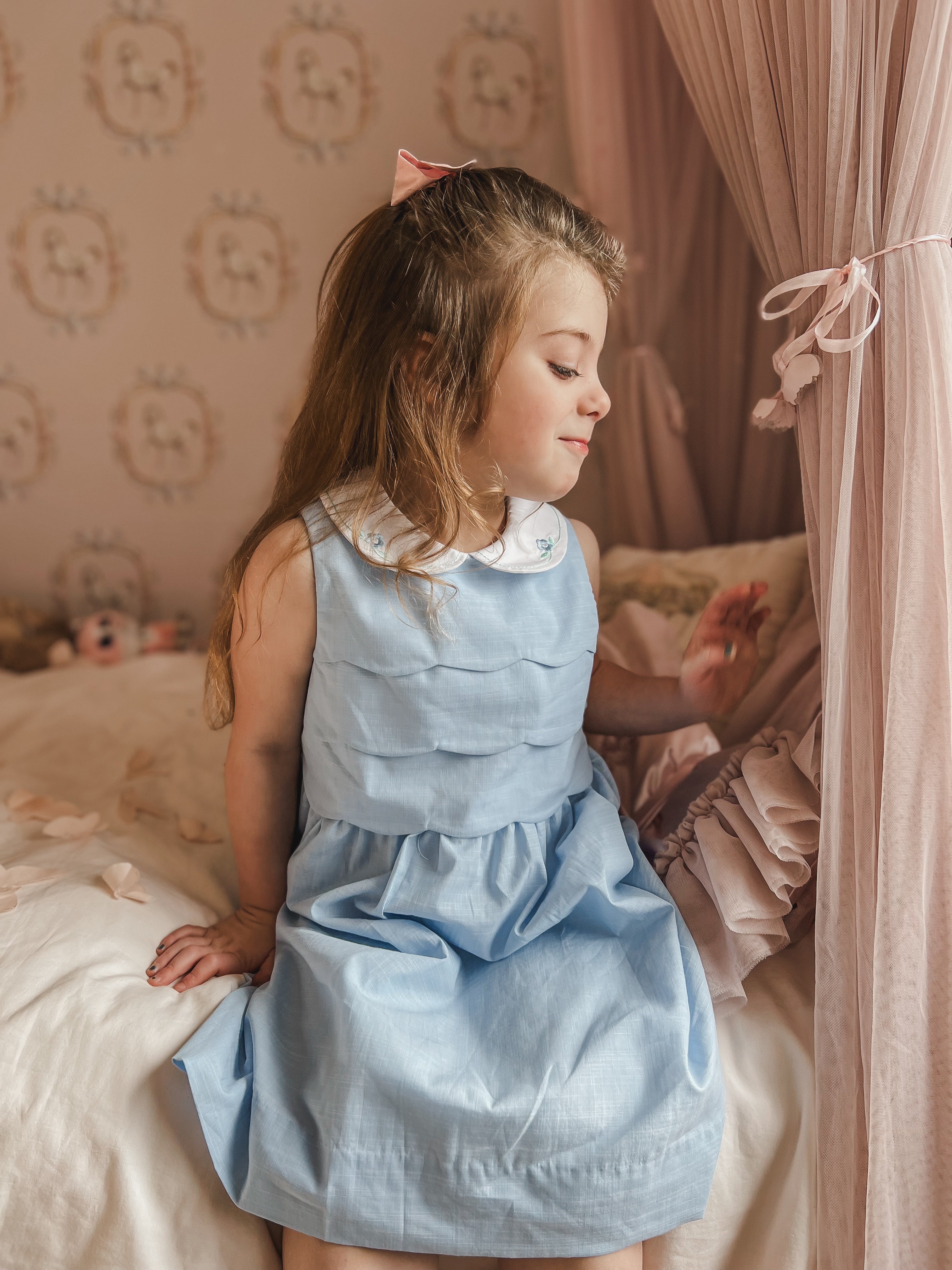 Linen Look Dress With Embroidered Collar