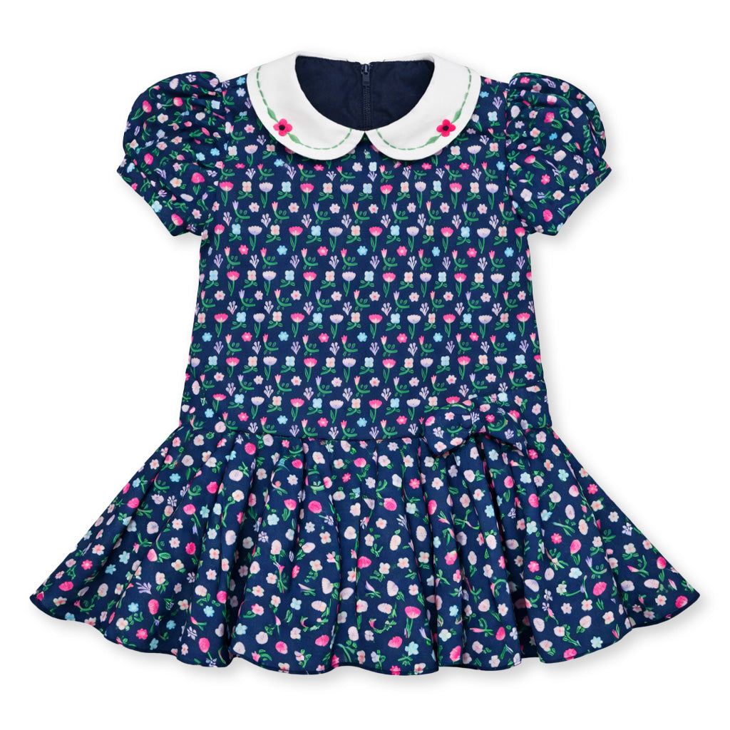 blue polka dot dress with white collar Floral Embroidered Castagninoitalia Color:Pink & Navy Floral Jacquard classic-collar Thoughts on this grey With cuffed sleeves
