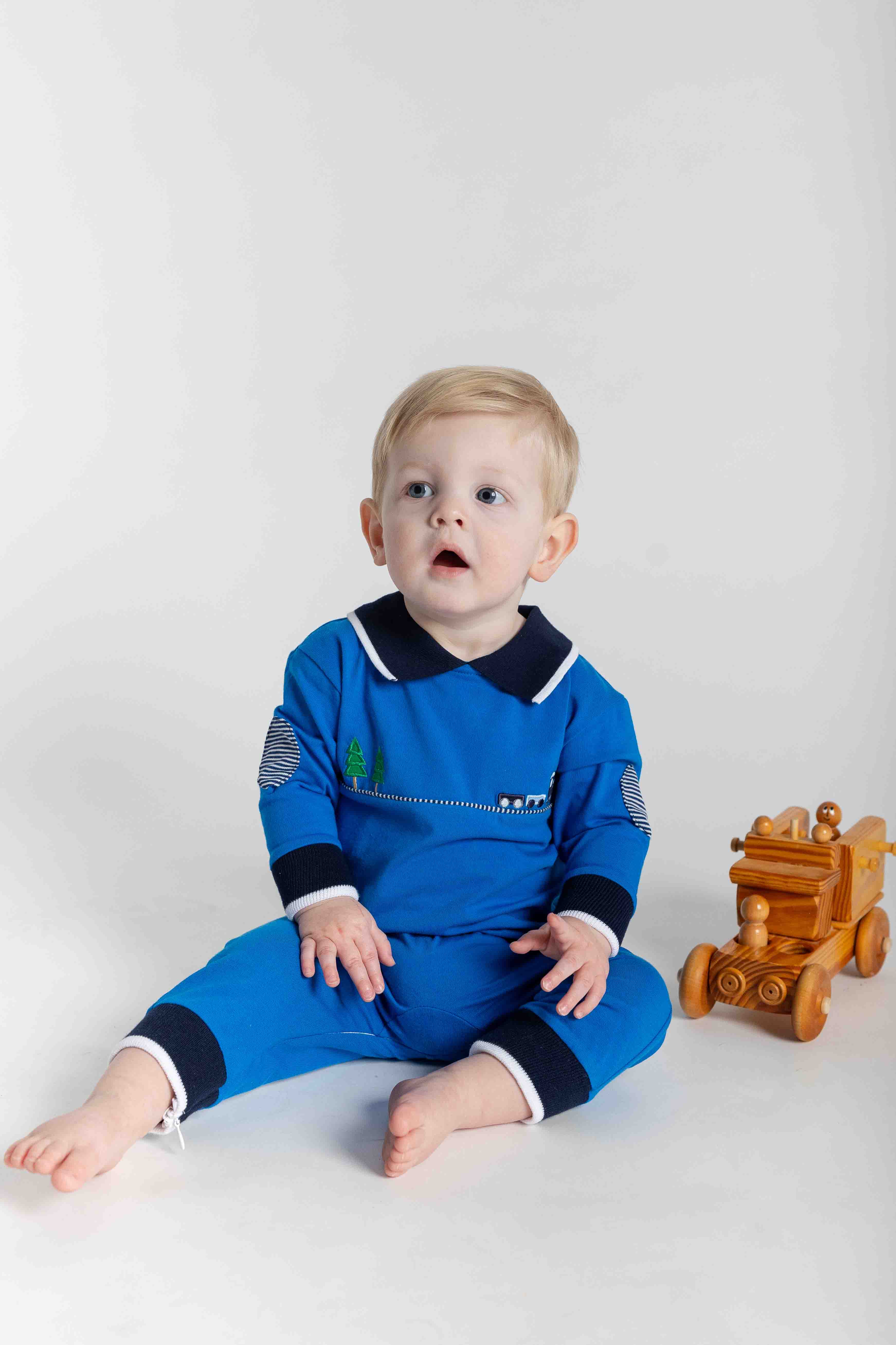 Jersey Knit Longall With Train