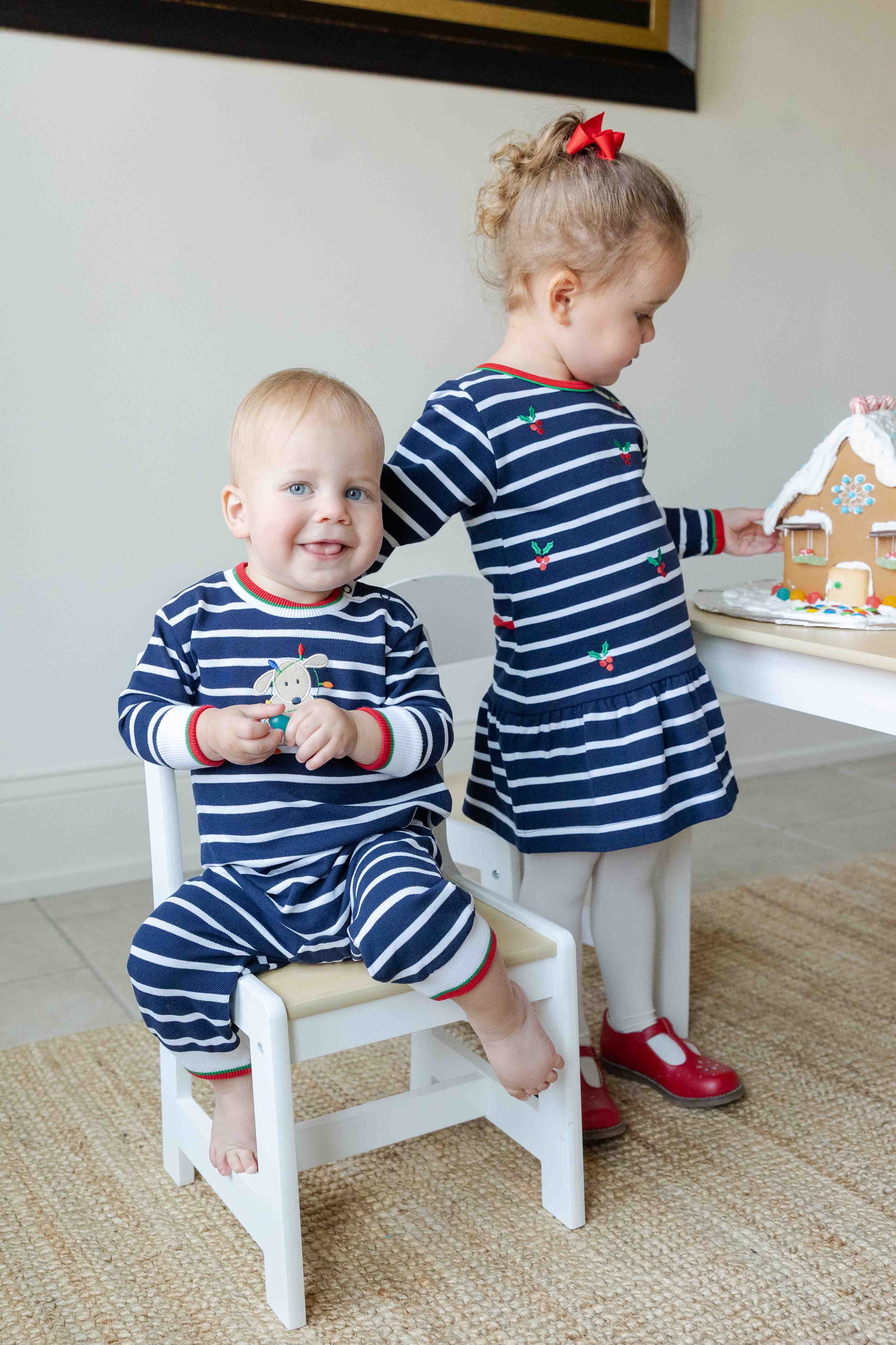 Stripe Knit Longall With Holiday Lights Dog
