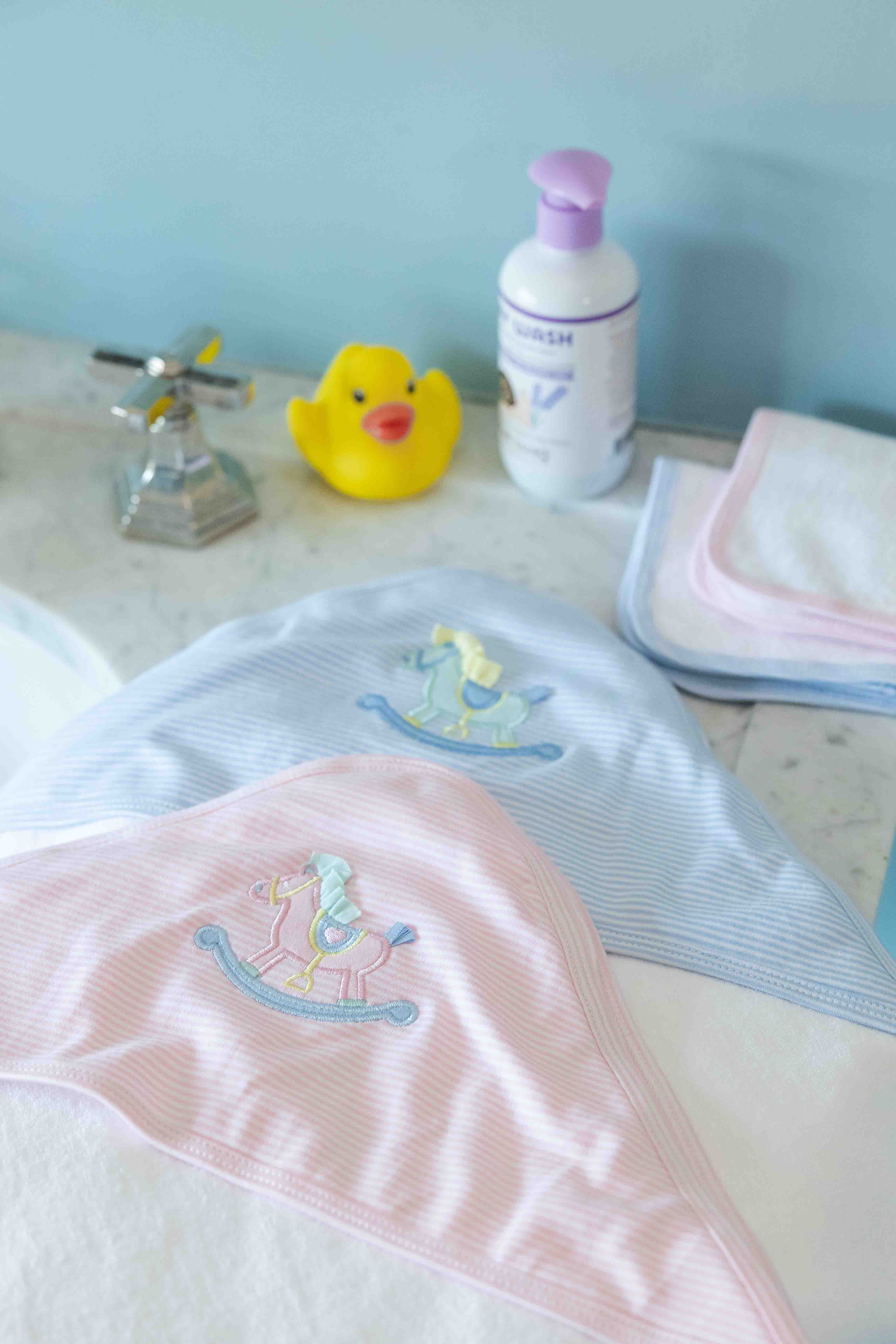 Stripe Knit Towel Set With Rocking Horse